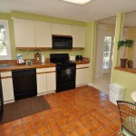 SHIPYARD BEACH PARKING - RESTROOMS - RESTAURANT