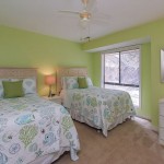 SHIPYARD BEACH PARKING - RESTROOMS - RESTAURANT