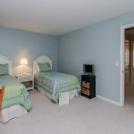 SHIPYARD BEACH PARKING - RESTROOMS - RESTAURANT